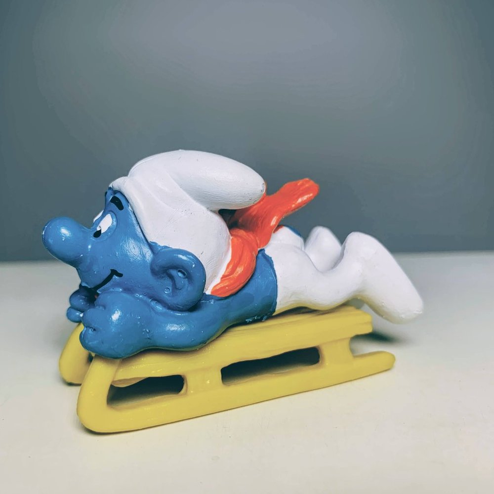 Super Smurf Series 40201 Bobsled Vintage Peyo Schleich Smurfs Toy Figurine